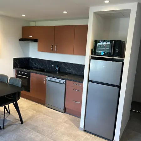 Apartment T2, Neuf, Climatise Avec Terrrasse