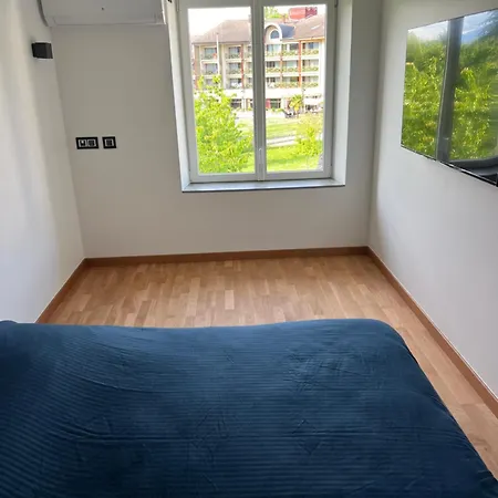 Apartment T2, Neuf, Climatise Avec Terrrasse *